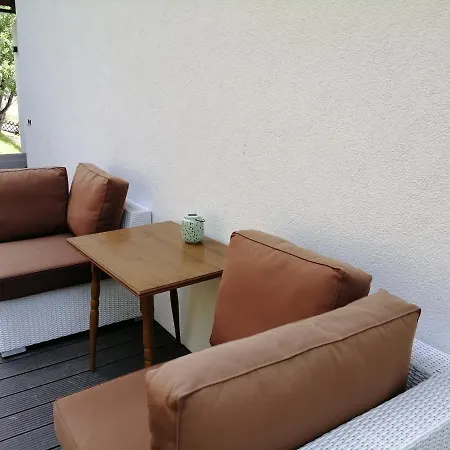 Hillside Bed & Breakfast