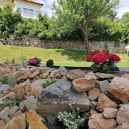 Oda ve Kahvaltı Hillside