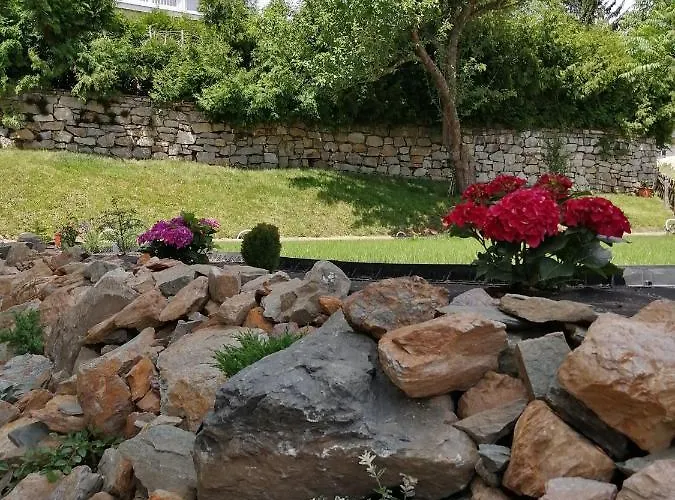 Hillside 住宿加早餐酒店 Pörtschach am Wörthersee